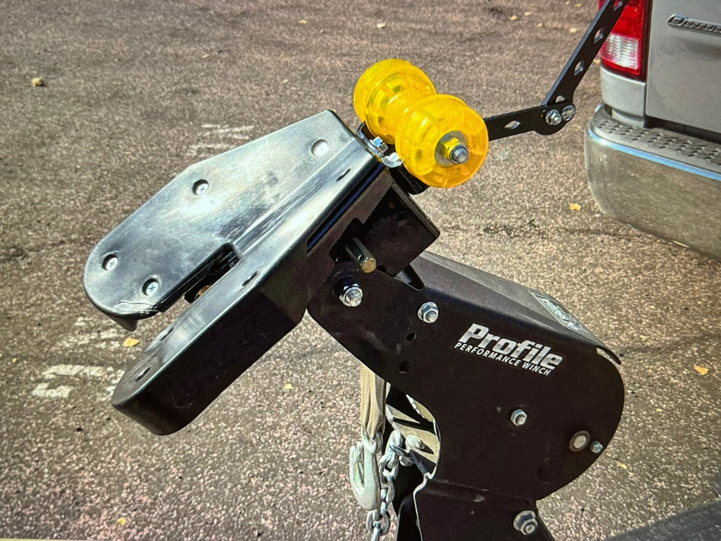 Drotto Catch & Release automatic Boat Latch Model XR300 Fits trailer roller brackets 3 – 3⅜" wide